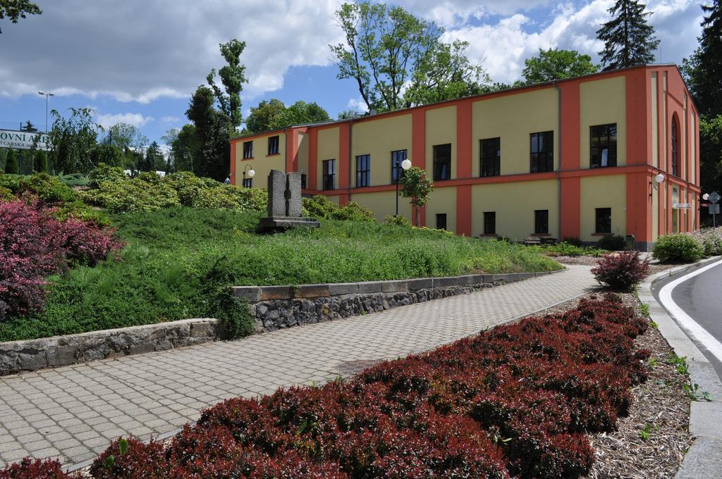 Penzion Lipa Krásná Lípa Dış mekan fotoğraf
